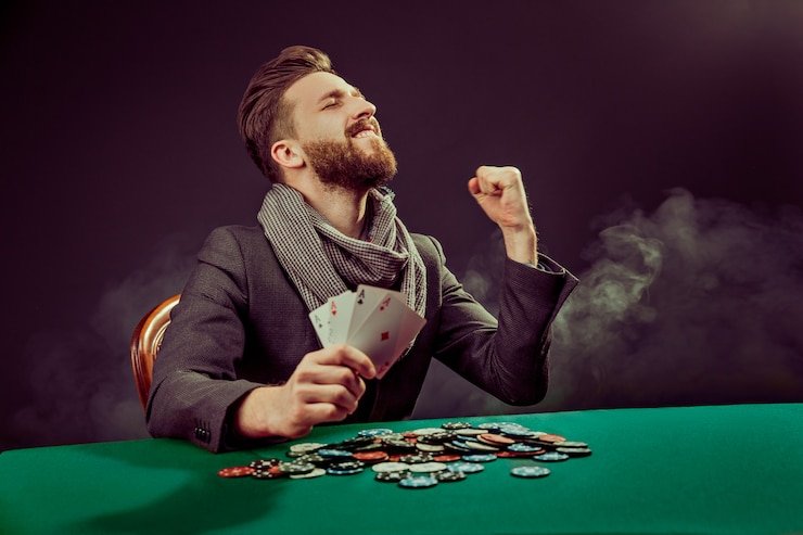 Aplikasi mobile murah 138 menampilkan sportsbook dan kasino langsung pada layar berbeda